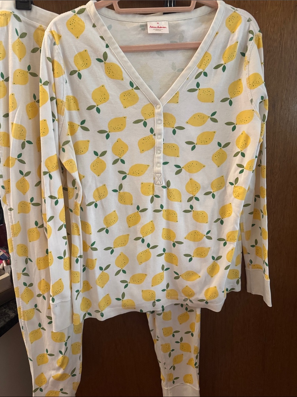 Hanna Andersson White Pajama Set with Yellow Lemon Print